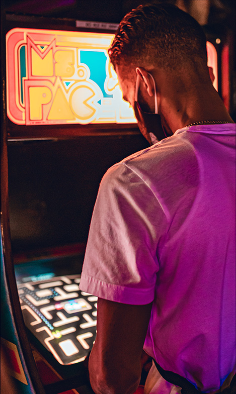 Glitch Retro Arcade Bar & Games Events